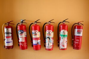 fire-extinguisher-1128461_1280